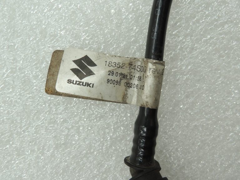 Suzuki Vitara LY 1.4i hibrīds K14D Ventilācijas caurules degvielas tvertne 18352-74S00