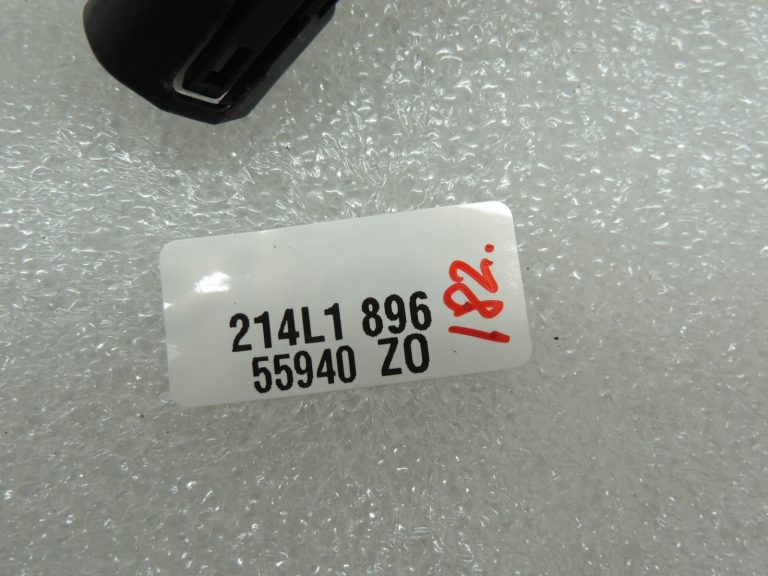 Suzuki Vitara LY IV Aizmugurējā labās puses durvju instalācija 3675154P10