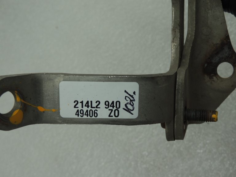 Opel Insignia B 1.5i izplūdes katalizatora kronšteins 12670585