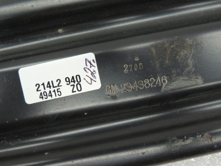 Opel Insignia B 1.5i virsbūves daļas YR00174380, 23438246