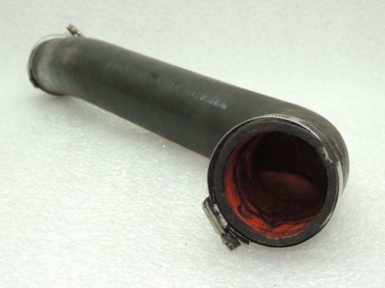OEM Chrysler Grand Voyager 2.8CRDi V Pipe Turbo starpdzesētājs 4809883AB