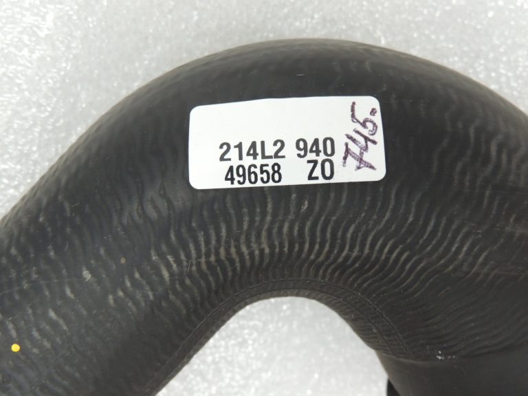 OEM Chrysler Grand Voyager 2.8CRDi V Pipe Turbo starpdzesētājs 4809886AC