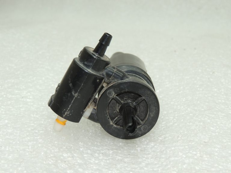 OEM Chrysler Grand Voyager 2.8CRDi V Priekšējā stikla mazgāšanas sūknis 5179153AC