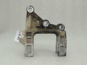 OEM Chrysler Grand Voyager 2.8CRDi V motora stiprinājums 4721335AA