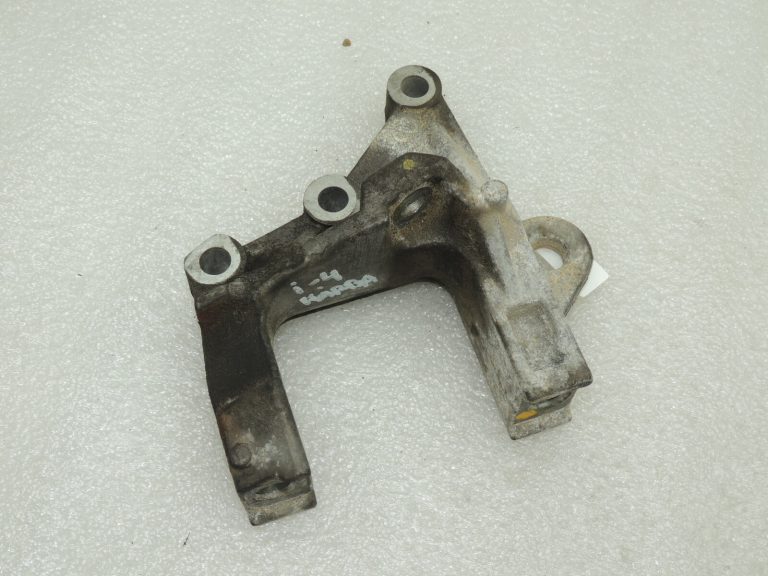 OEM Chrysler Grand Voyager 2.8CRDi V motora stiprinājums 4721335AA