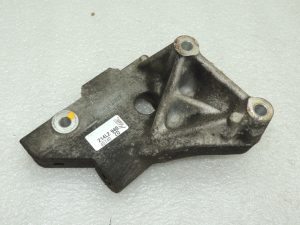 OEM Chrysler Grand Voyager 2.8CRDi V motora stiprinājums 90542136F