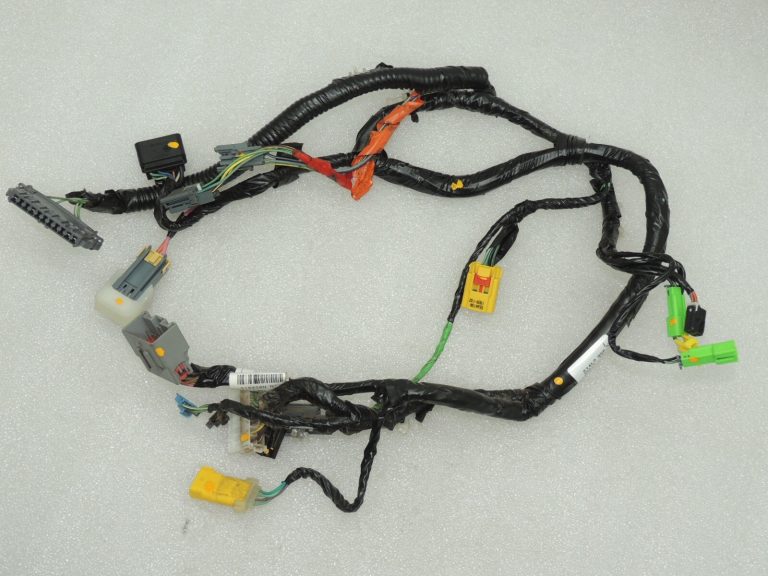Oriģinālā Chrysler Grand Voyager V sēdekļu instalācija priekšējā kreisā 68050071AA