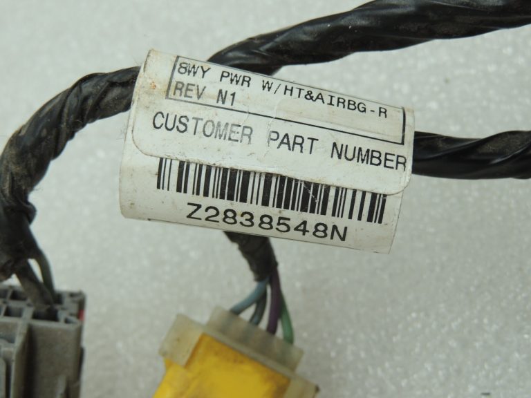 Oriģinālā Chrysler Grand Voyager V Sēdekļu instalācija priekšējā labajā pusē 68030774AA