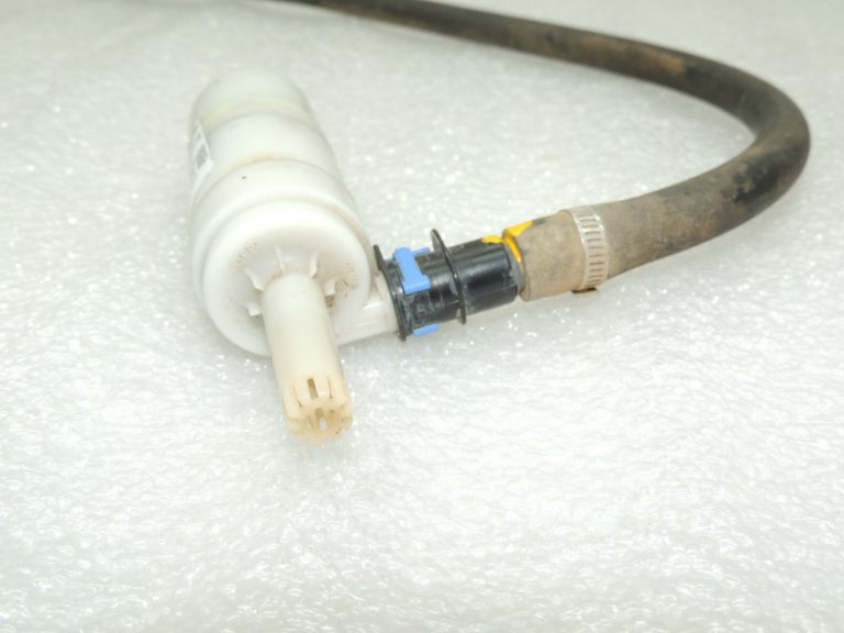 OEM Chrysler Grand Voyager 2.8CRDi V ūdens sūknis 68028582AA