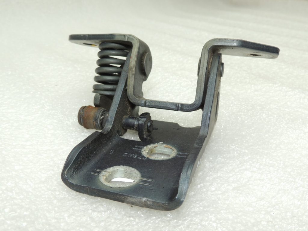 OEM Chrysler Grand Voyager V durvju eņģe priekšējā labā augšējā T34/PBL 68030374AB
