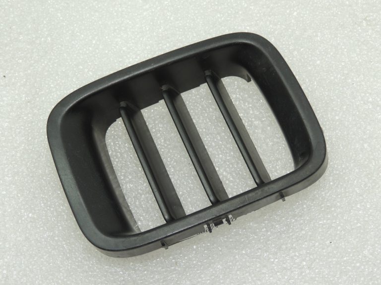OEM Suzuki Jimny radiatora režģis priekšējais režģis 7211281A005PK