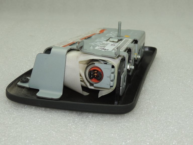 OEM Suzuki Grand Vitara III sēdekļa drošības modulis priekšējais labais 8535065J005PK