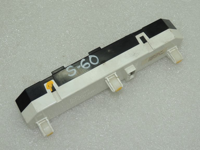 OEM Suzuki Grand Vitara III displeja ekrāna pulkstenis 3460065J40 3460065J41