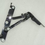 OEM Volvo S80 II aizmugurējo durvju eņģe labajā pusē 30799275