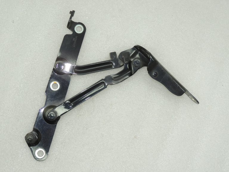 OEM Volvo S80 II aizmugurējo durvju eņģe labajā pusē 30799275