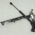 OEM Volvo S80 II dzinēja pārsega eņģes kreisajā pusē 31385810