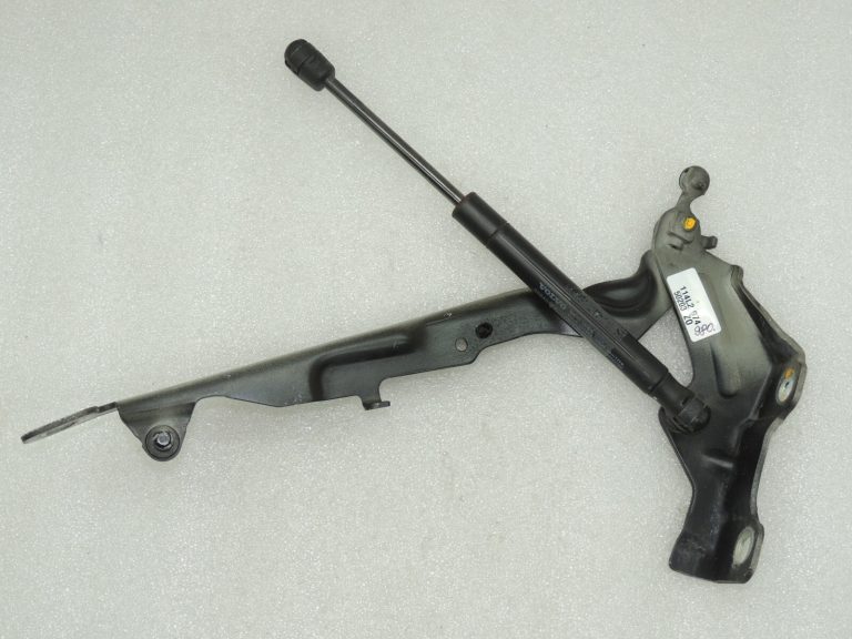 OEM Volvo S80 II dzinēja pārsega eņģes kreisajā pusē 31385810