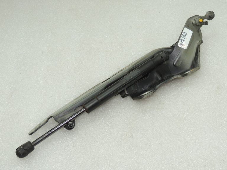 OEM Volvo S80 II dzinēja pārsega eņģes kreisajā pusē 31385810