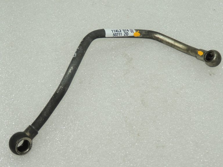 OEM Volvo S80 II 2.4D motora eļļas padeves līnija 30757340