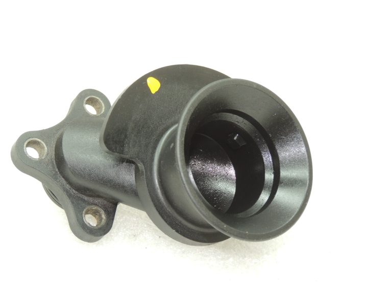 OEM Volvo S80 II 2.4D eļļas uzpildes kakliņš 31330189