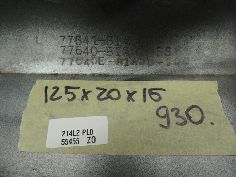 OEM Suzuki Jimny III kreisās puses slieksnis 7766081A00ZJ3