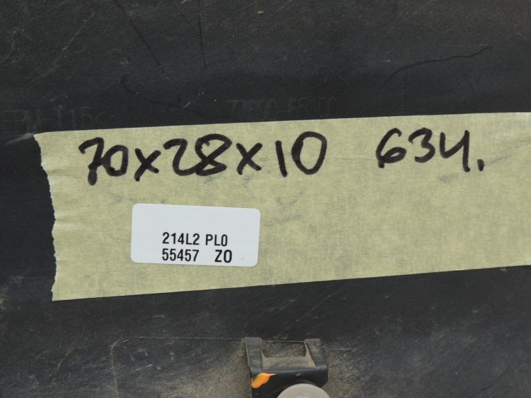 OEM Suzuki Grand Vitara III aizsargs pret šļakatām aizmugurējās kreisās durvis ZDL 7769065J00ZDL