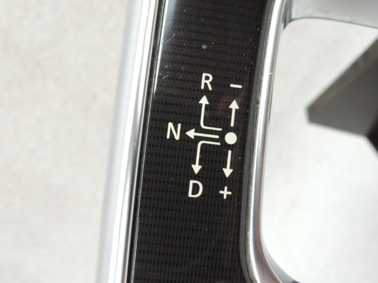 OEM Renault Espace V JFC centrālās konsoles pārsegs rokas bremzes svira 969337575R