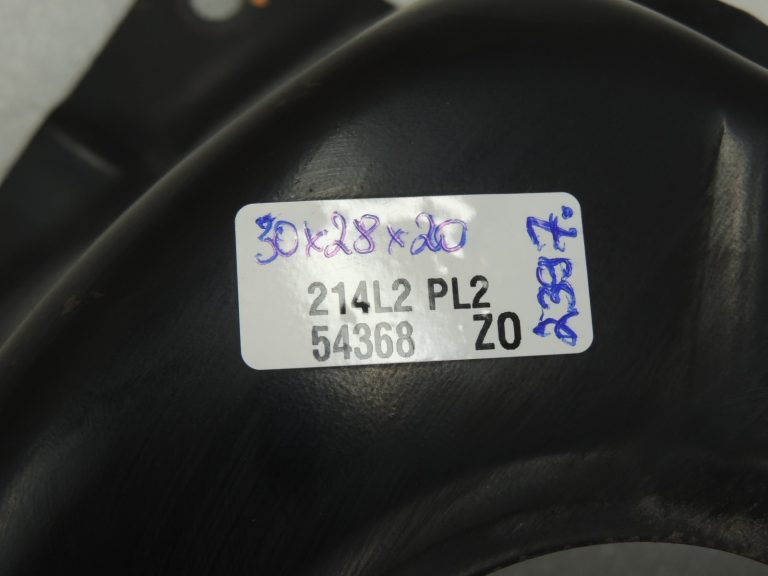 OEM Suzuki Grand Vitara II rezerves riteņa kronšteins 8396165D00