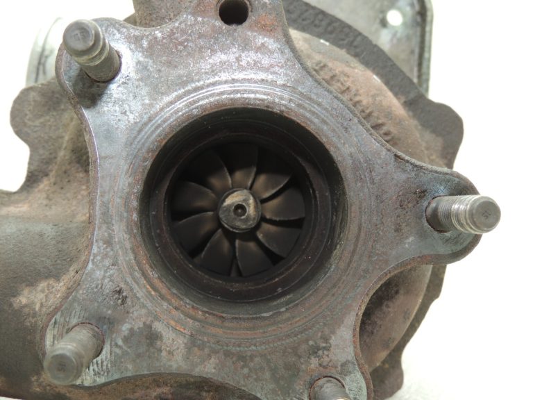 OEM Chrysler Grand Voyager 2.8CRDi V turbokompresors Turbokompresors 68034995AB
