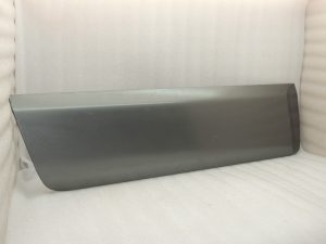 OEM Suzuki Jimny III durvju apdare durvju aizsargs labajā pusē7756081A00ZDL