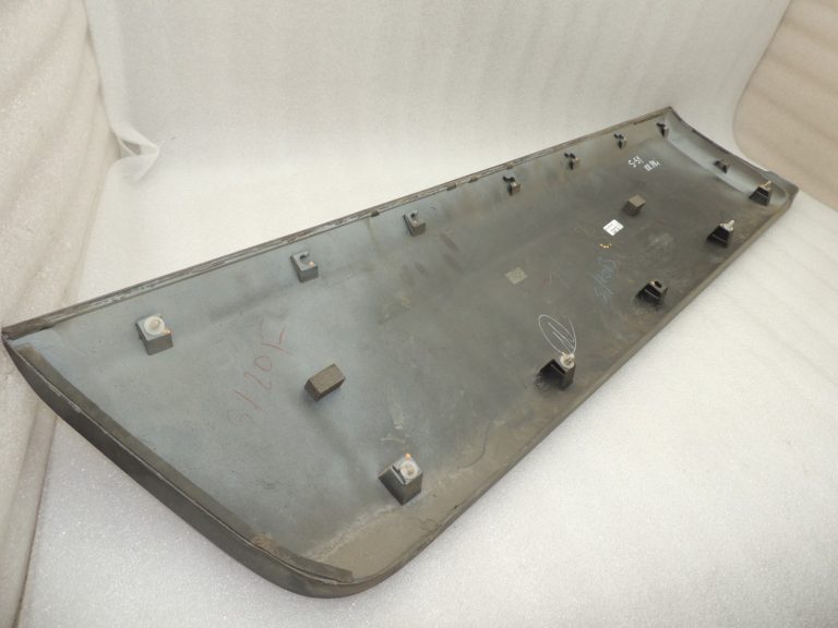 OEM Suzuki Jimny III durvju apdare durvju aizsargs kreisais 7766081A00ZDL