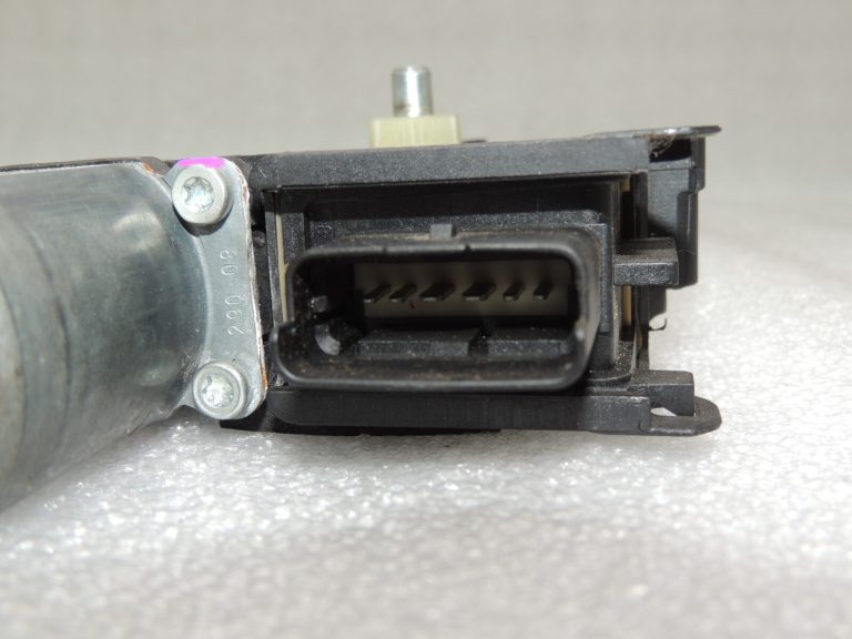 Peugeot 308 aizmugurējais kreisais loga regulators 9675466880 9680617480