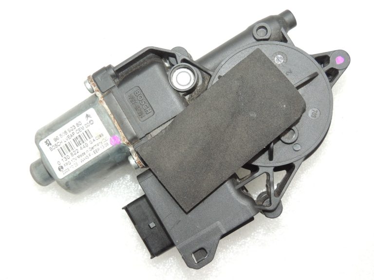 Peugeot 308 Aizmugurējā stikla regulators pa labi 9675466680 9680692380
