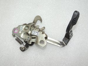 CITROEN C3 II 1.6i Замок капота Замок капота 9685613880