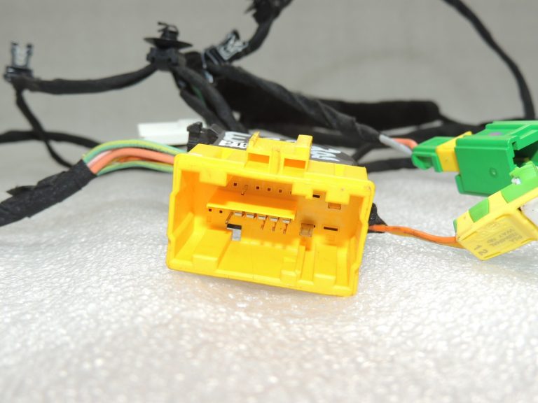 Citroen C5 II Priekšējo sēdekļu elektroinstalācijas siksnas 6505Y8 6505Z6 6505Z9 6505A1