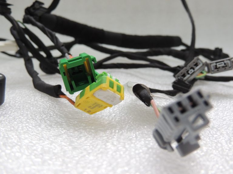 Citroen C5 II Priekšējo sēdekļu elektroinstalācijas siksnas 6505Y8 6505Z6 6505Z9 6505A1