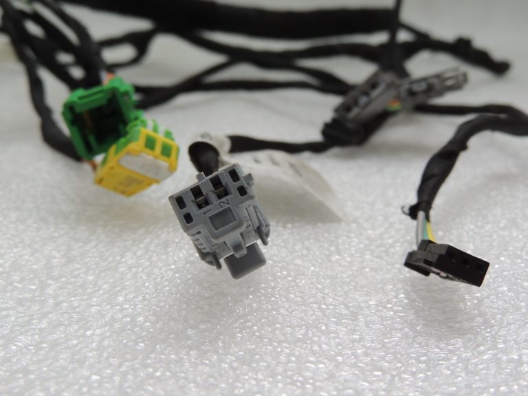 Citroen C5 II Priekšējo sēdekļu elektroinstalācijas siksnas 6505Y8 6505Z6 6505Z9 6505A1