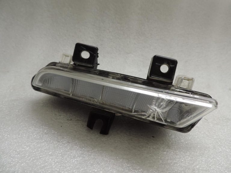 Oriģināls Renault Captur I Clio IV LED dienas gaitas lukturis kreisais 266059493R DEFEKTĪVS