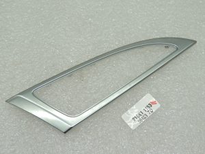 OEM Renault Espace V JFC durvju panelis iekšējais labās puses 829242194R