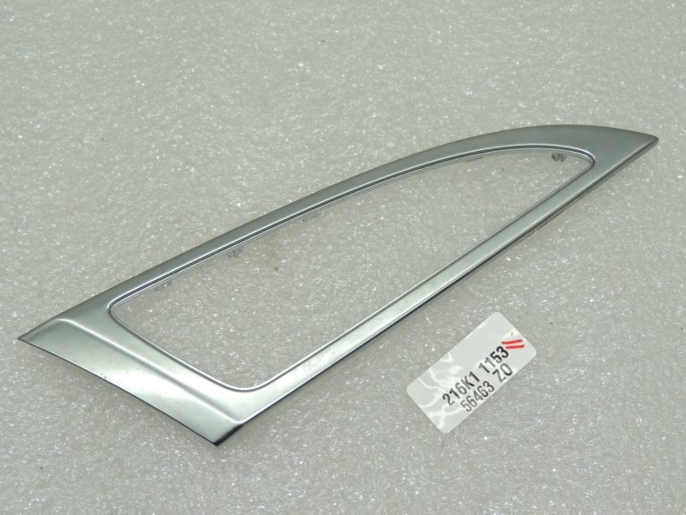 OEM Renault Espace V JFC durvju panelis iekšējais labās puses 829242194R