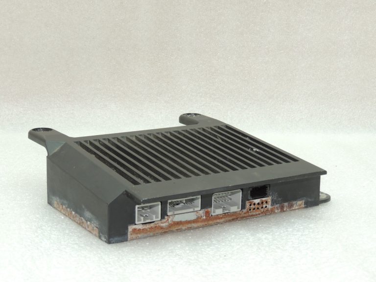 Volvo V70 III pastiprinātājs Audio 36001097