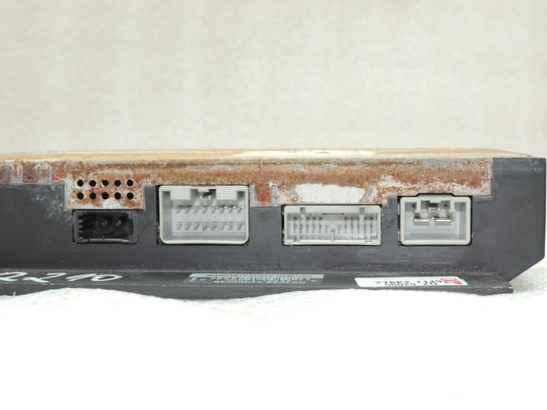 Volvo V70 III pastiprinātājs Audio 36001097