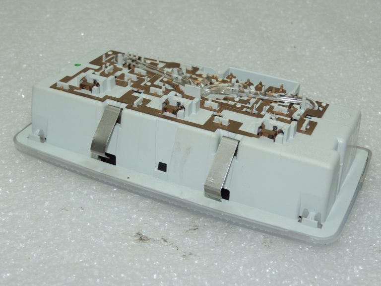Opel Insignia A Interjera apgaismojums Jumta apgaismojums priekšējais 22774321