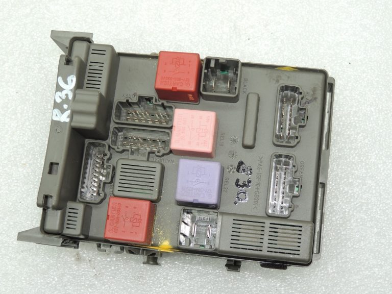 Renault Laguna II vadības bloks 8200449594 518883111