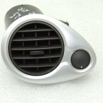 Renault Clio III Gaisa ventilācijas atvere Gaisa ventilācijas atvere Priekšējā kreisā 7701061207