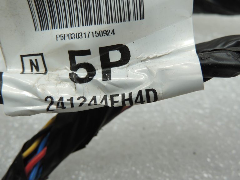 Nissan Qashqai J11 Durvju elektroinstalācijas instalācija Durvju priekšējā labā 241244EH4D