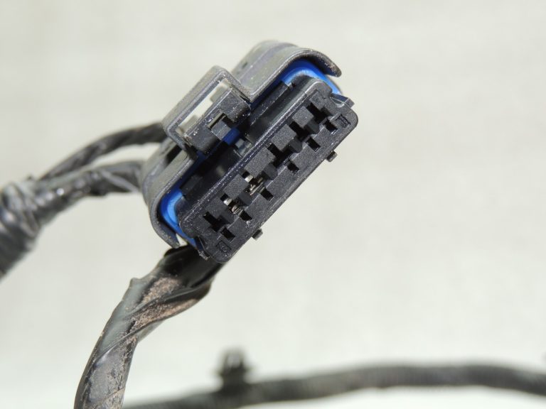 Nissan Qashqai J11 Durvju elektroinstalācijas instalācija Durvju priekšējā labā 241244EH4D