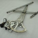 Toyota Hilux VII Priekšējā labā loga regulatora sliede ar motoru 69810-0K041