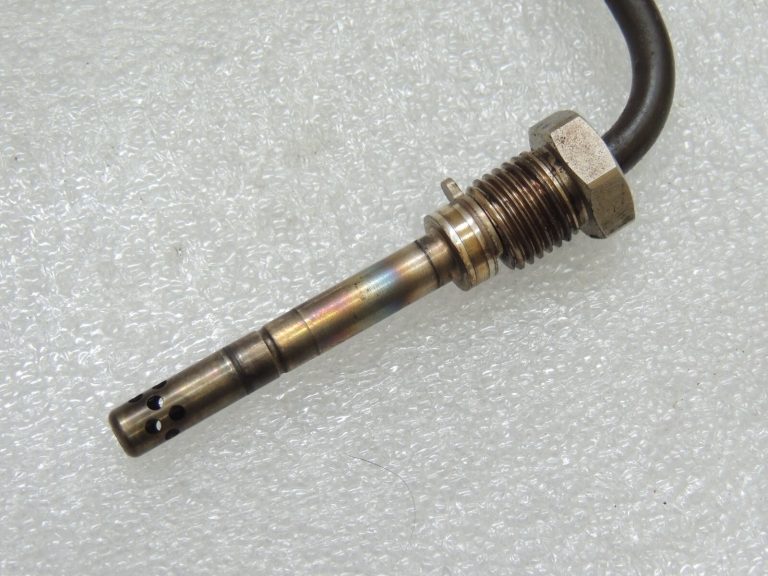OEM Suzuki SX4 S-CROSS izplūdes gāzu temperatūras sensors 14810-62M00
