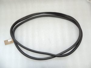 Suzuki SX4 S-CROSS durvju gumijas blīve priekšējā labā 84641-61M00